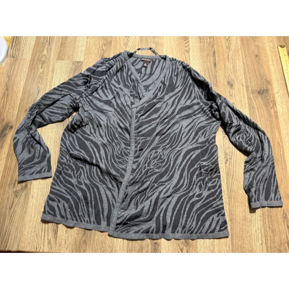 Dana Buchman Sweater Women Size XL Gray Cardigan Zebra Print Open Front Knit